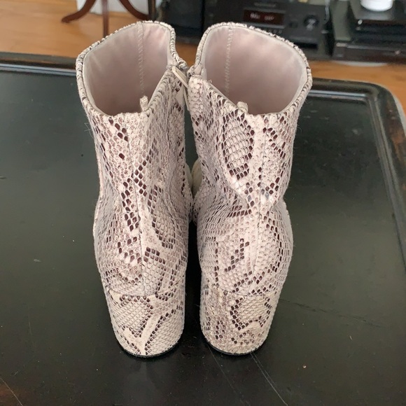 Old Navy boots size 10 - Picture 2 of 8